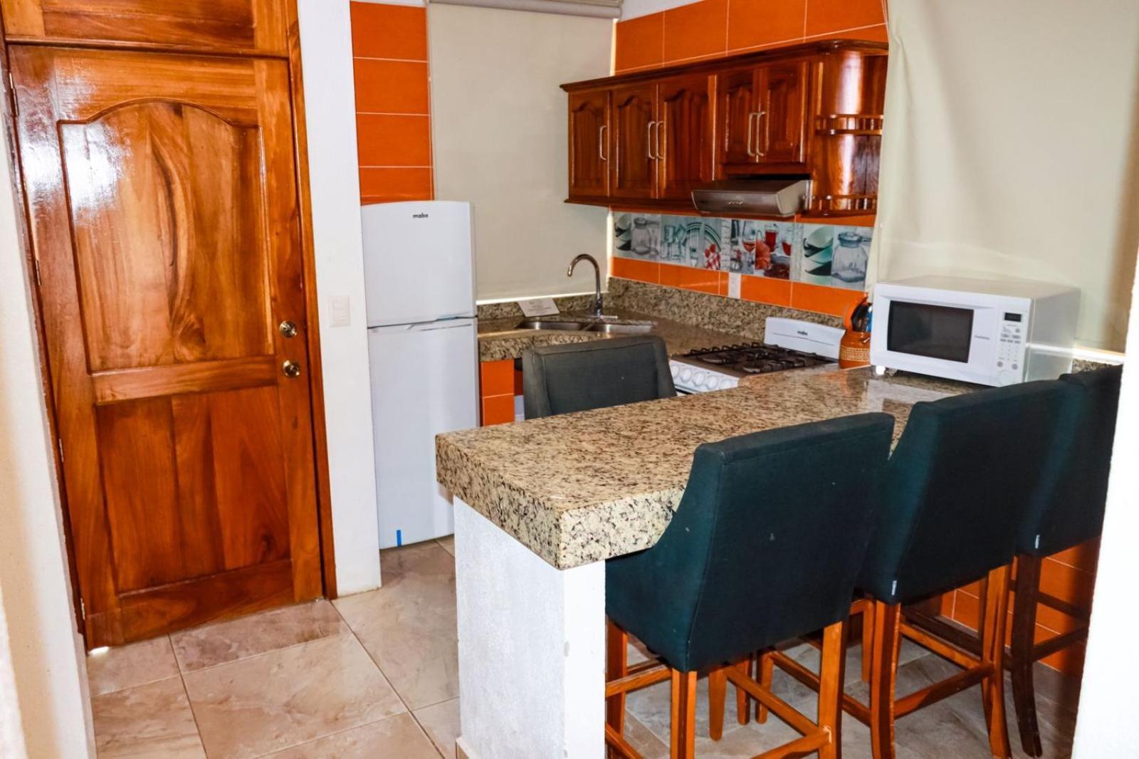 Bungalows Laguna Del Tule ซาน พาทริชิโอ เมลาเก ภายนอก รูปภาพ