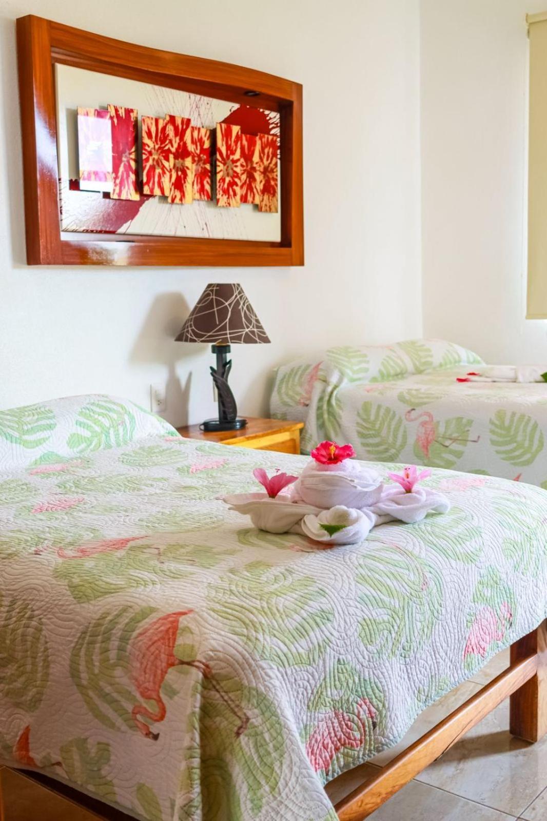 Bungalows Laguna Del Tule ซาน พาทริชิโอ เมลาเก ภายนอก รูปภาพ