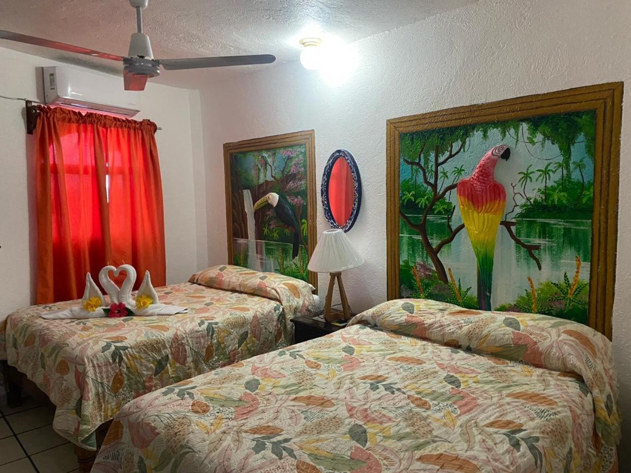 Bungalows Laguna Del Tule ซาน พาทริชิโอ เมลาเก ภายนอก รูปภาพ